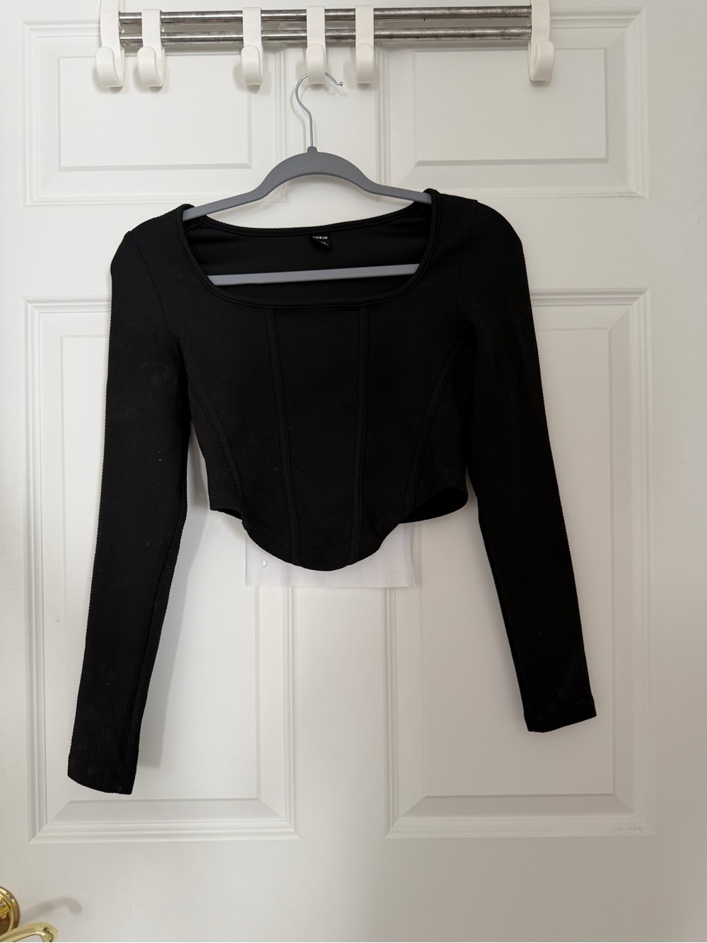 SHEIN Black Long-Sleeve Cropped Scoop Top